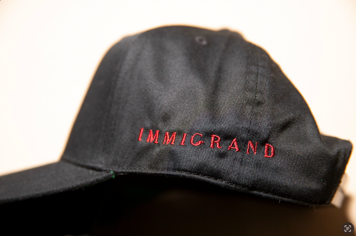 Immigrand Black/Red Hat