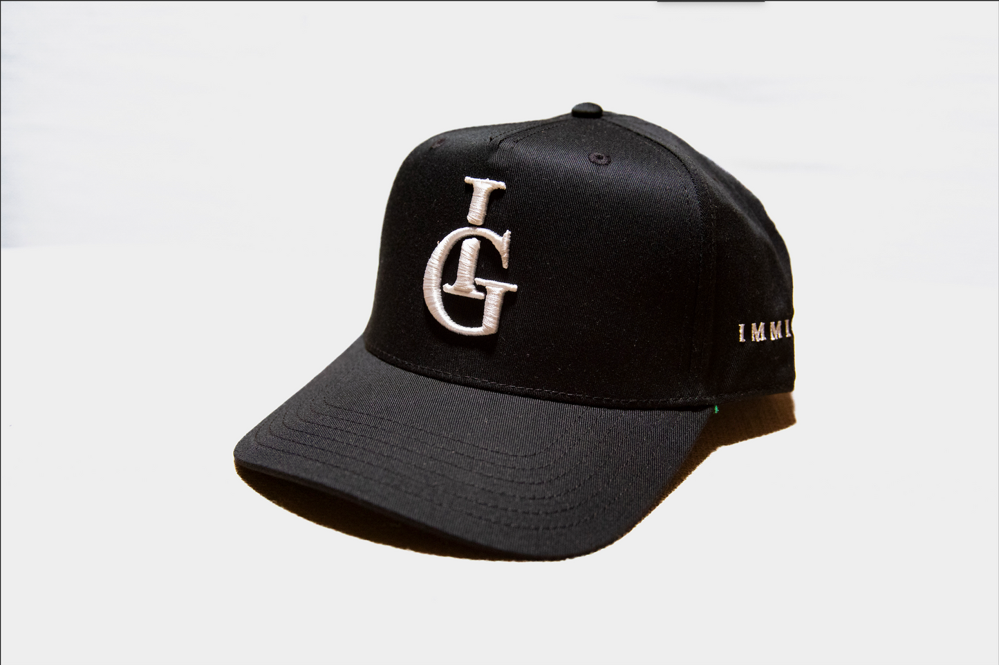Immigrand Black/White Hat
