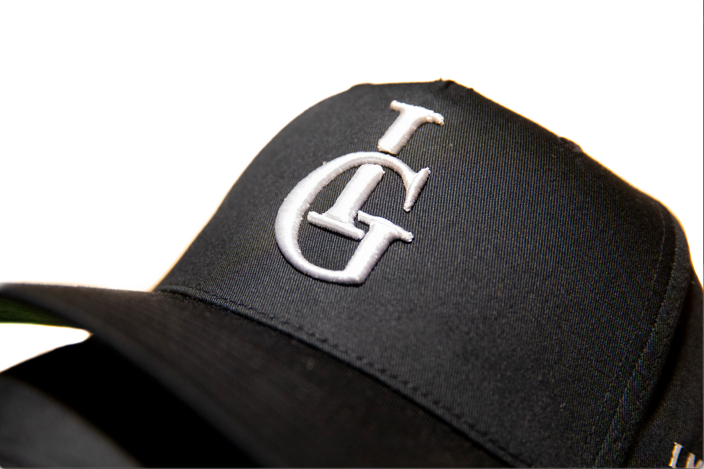 Immigrand Black/White Hat